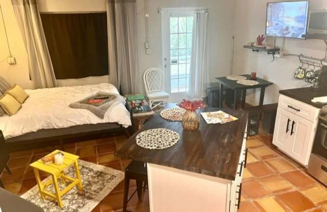 Waterfront Living with Intracoastal Views – Utilities Included! Gallery 4