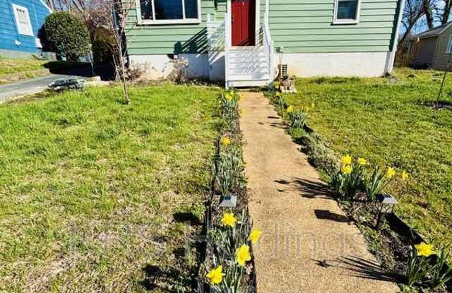 1103 Forest Hills Ave - 1103 Forest Hills Avenue, Charlottesville, VA 22903