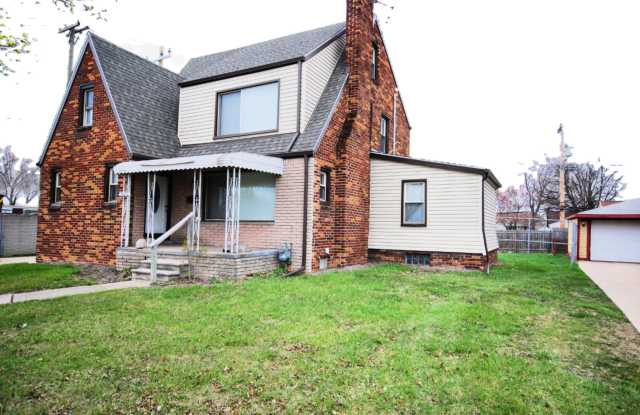 1872 Champaign Road photos photos