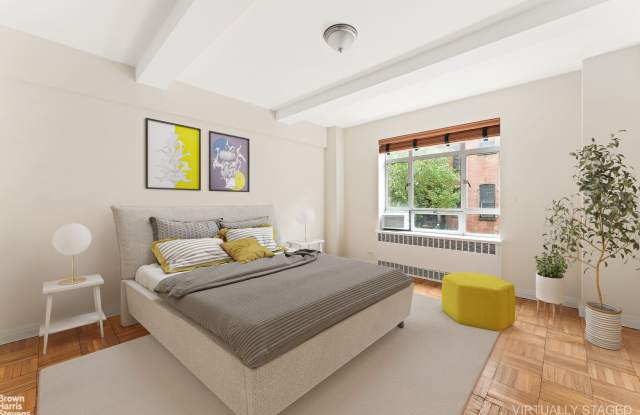 15 West 84th Street Gallery 3