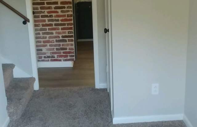 135 Meadowview Dr Gallery 2