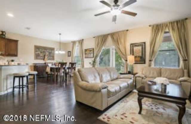 133 HOWLAND DR Gallery 4