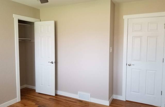 Immaculate 4 Bedroom Charmony Home with Recent Upgrades Available Now Gallery 1