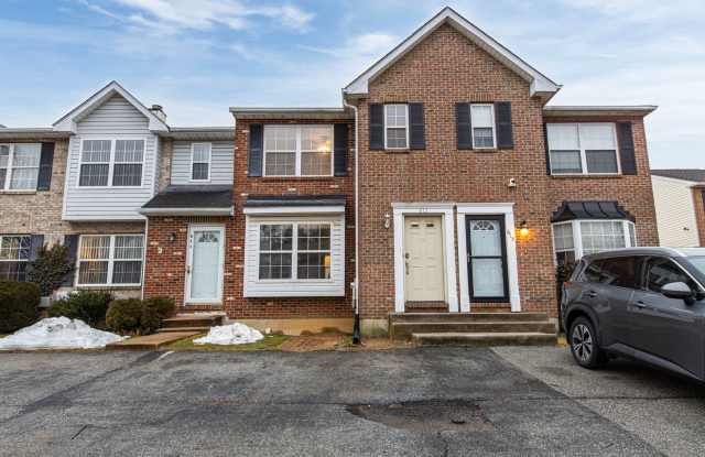 Move-In Ready 3BR Townhome – Deck, Yard  Finished Basement *OPEN HOUSE 3/14/26 1PM-3PM * photos photos