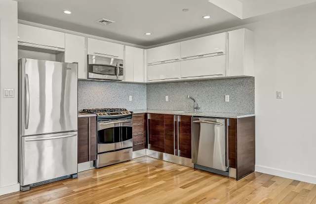 3540 30th St Apt 6B - 3540 30th Street, Queens, NY 11106