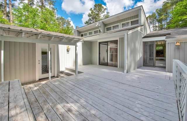 3305 Hutton Place Gallery 3