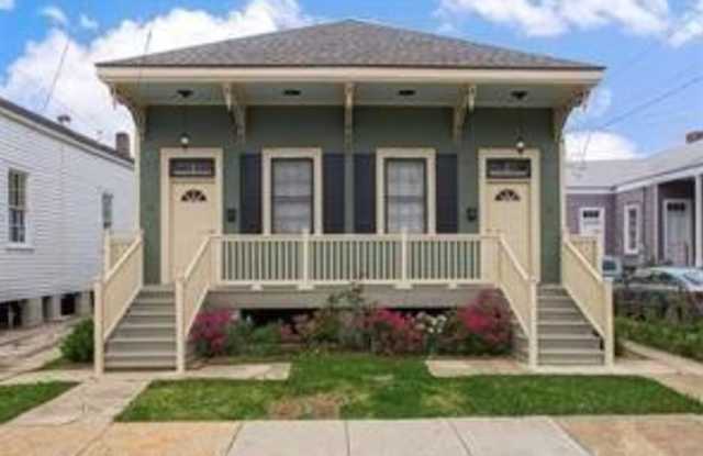 618 LAFAYETTE Street - 618 Lafayette Street, Gretna, LA 70053
