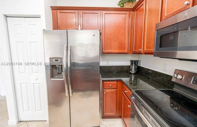 8815 NW 116th Ct Gallery 4