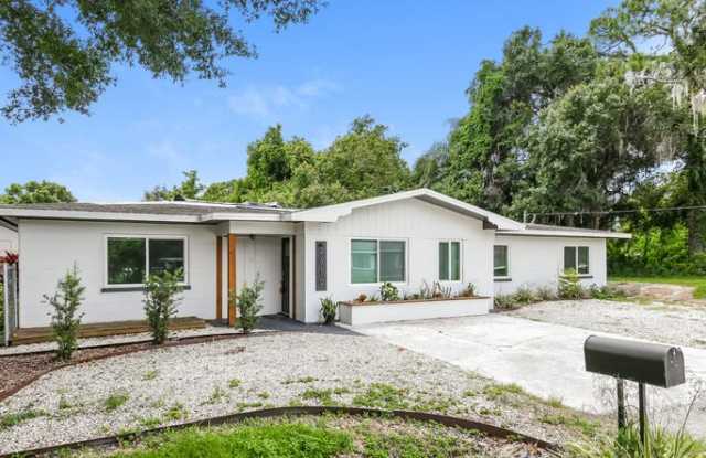 2610 Avenue North Northwest photos photos