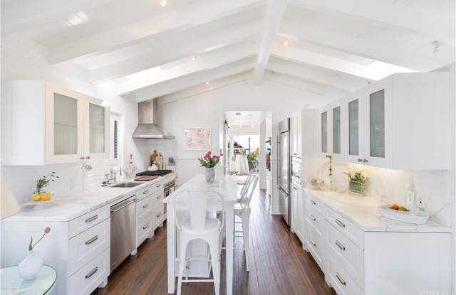 1651 Catalina Gallery 2