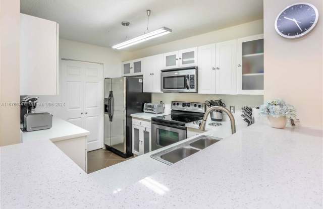 19555 East Country Club Drive Gallery 4