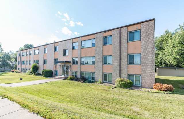 Available Now! - 1 Bed 1 Bath Apartment Gallery 1
