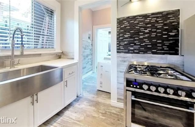 5919 Lexington Ave - 5919 Lexington Avenue, Los Angeles, CA 90038