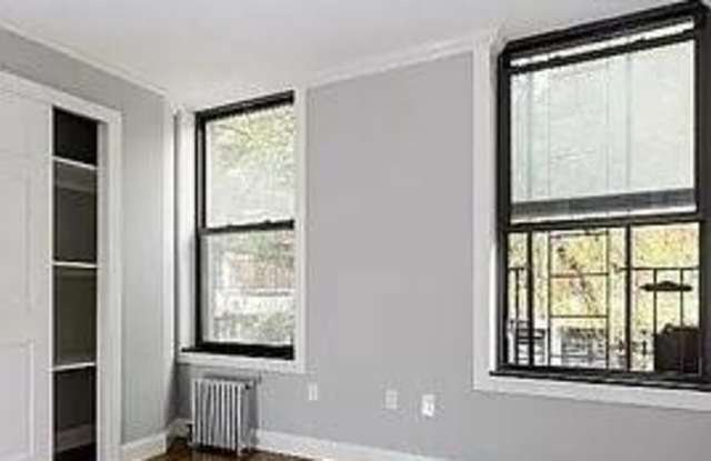 158 Avenue C photos photos
