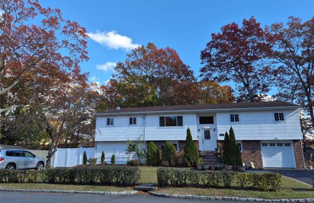 1019 Cassel Avenue - 1019 Cassel Avenue, West Islip, NY 11706