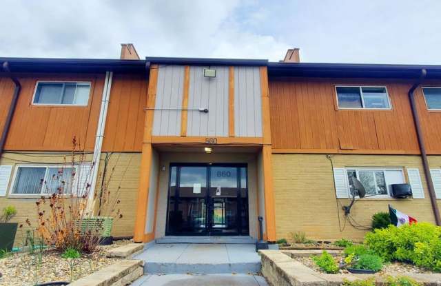 860 E Old Willow Rd - 860 East Old Willow Road, Prospect Heights, IL 60070