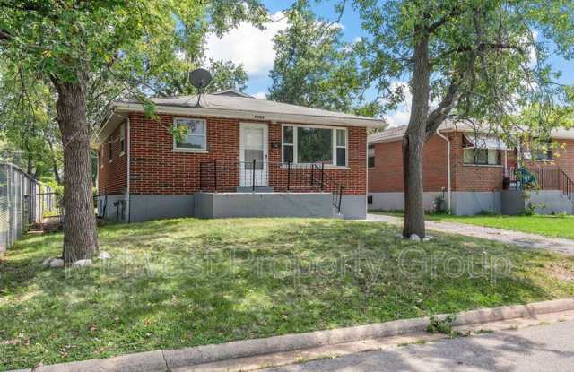 4452 Eminence Ave photos photos
