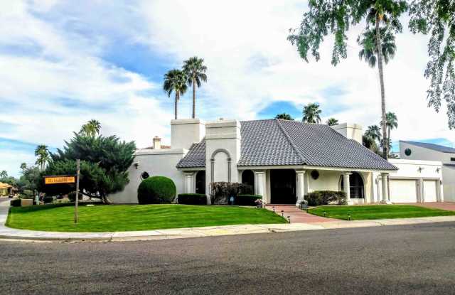 8127 E DEL CAPITAN Drive - 8127 East Del Capitan Drive, Scottsdale, AZ 85258