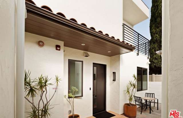 2325 27th St photos photos