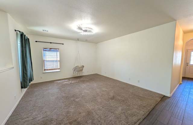Chic 3 bedroom in Jenks with neighborhood park Gallery 4