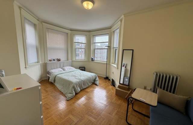 40 Queensberry St. - 40 Queensberry Street, Boston, MA 02215
