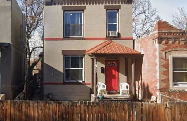 Beautiful 4 bed 3 bath Remodeled Home w/Carpet Vinyl Planking Throughout photos photos