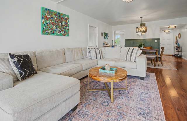3930 OAKS CLUBHOUSE Drive Gallery 4
