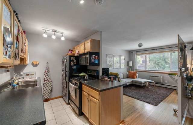 2112 Garfield Avenue photos photos