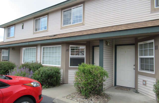 Beautiful 2 Bed 1.5 Bath Condo! - 209 East 18th Avenue, Ellensburg, WA 98926