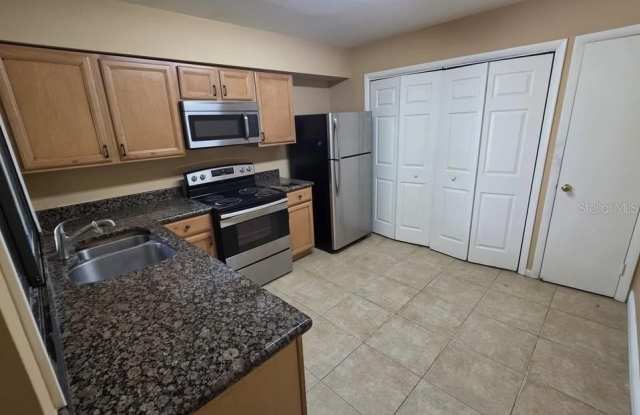 4158 PINELAKE Lane Gallery 3