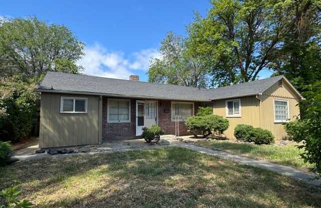 Cozy 2-Bed with Spacious Living, Parking, Pets OK! photos photos