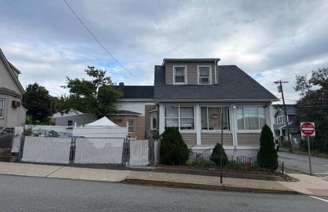 342 Crosby Ave Gallery 2
