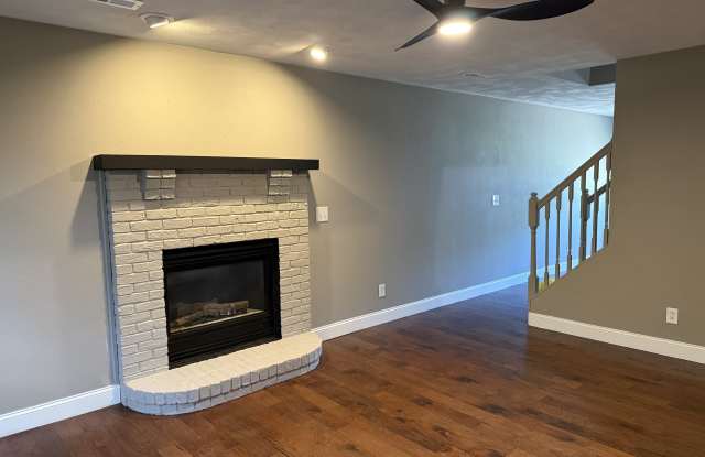 925 Natasha Circle - A Gallery 1