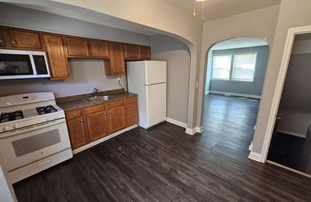 2 Bedroom/ 1.5 Baths in Bel Air Edison photos photos