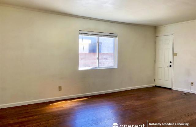 2318 Carnegie Lane #A Gallery 4