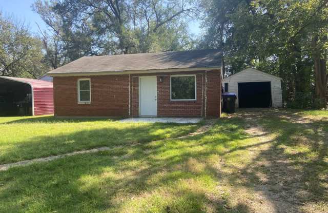 2 bedroom home in South Topeka photos photos