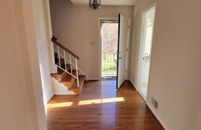 5441 CHESHIRE MEADOWS Way Gallery 2