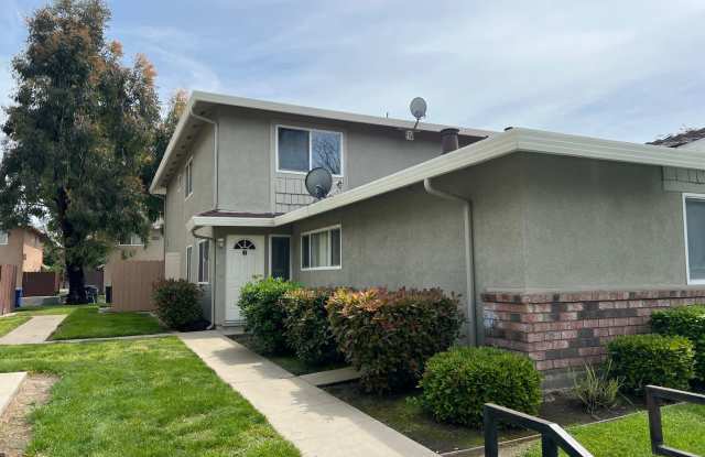 2-bedroom condo near shopping  restaurants! photos photos