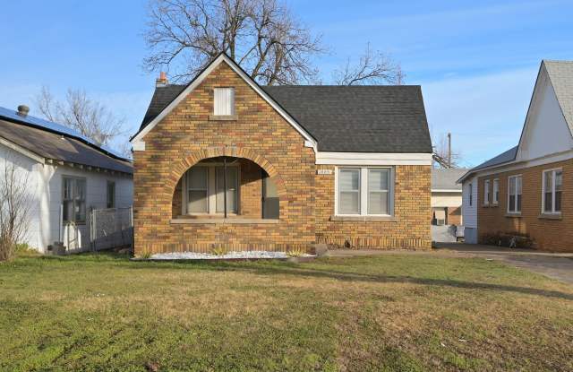 1805 Northwest 29th Street photos photos