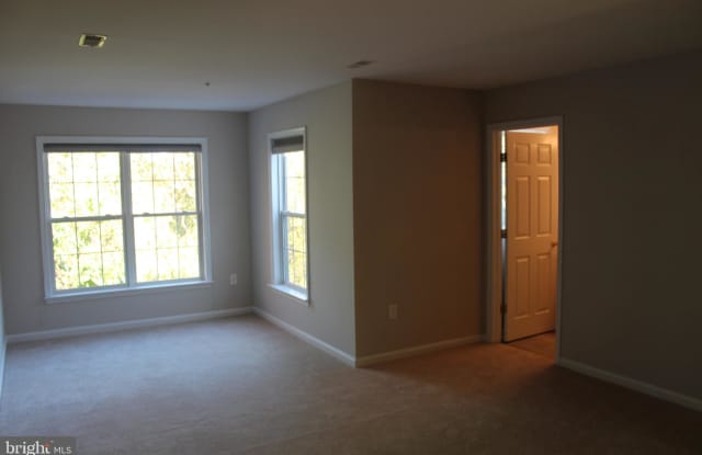 2208 PALUSTRIS LANE Gallery 4