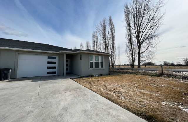 Newer Construction Condos in Moses Pointe! photos photos