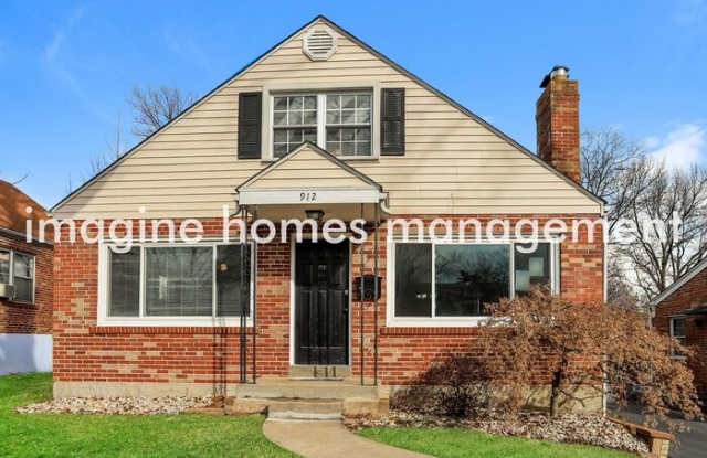 912 Fairdale Avenue photos photos