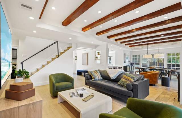 Fantastic Fully Furnished 3 bed 3.5 bath secluded home in Beverly Hills - 9477 Gloaming Drive, Los Angeles, CA 90210
