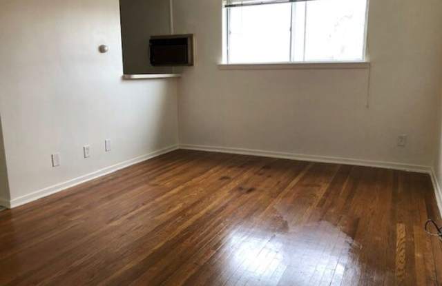 7613 Whitaker Avenue Gallery 2