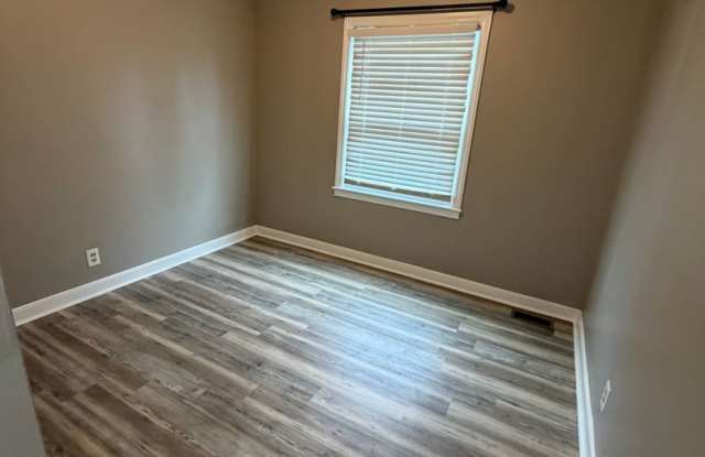 1405 Belmont Drive Gallery 4