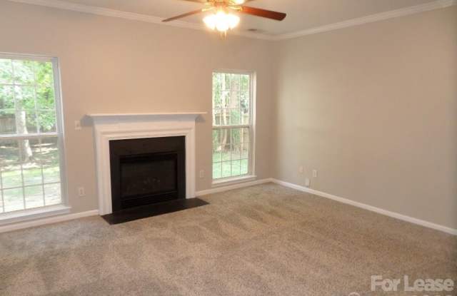 2220 Waters Trail Drive Gallery 4