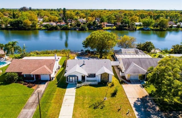 5880 102nd Avenue North - 5880 102nd Avenue North, Pinellas Park, FL 33782