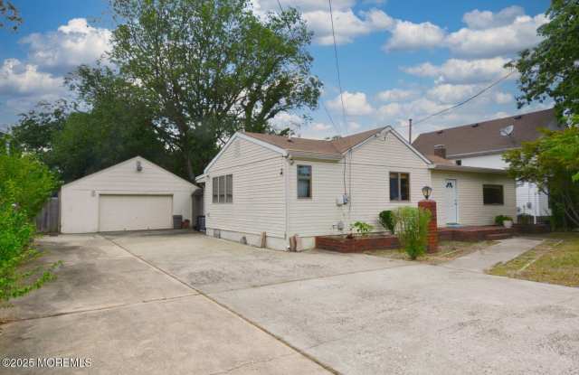 1111 River Avenue photos photos