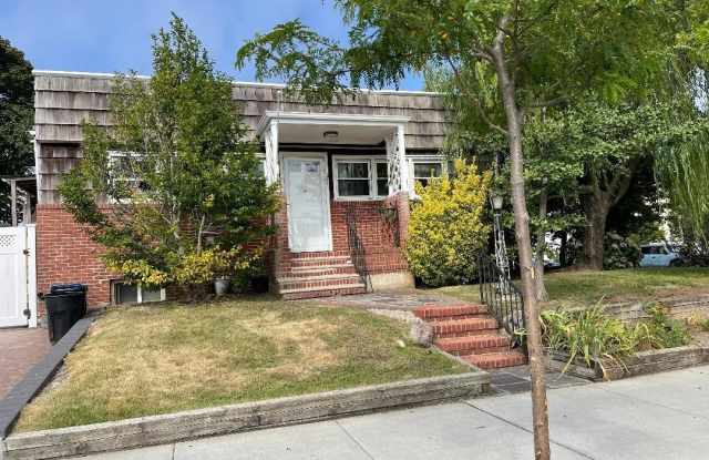 265 Edwards Boulevard photos photos
