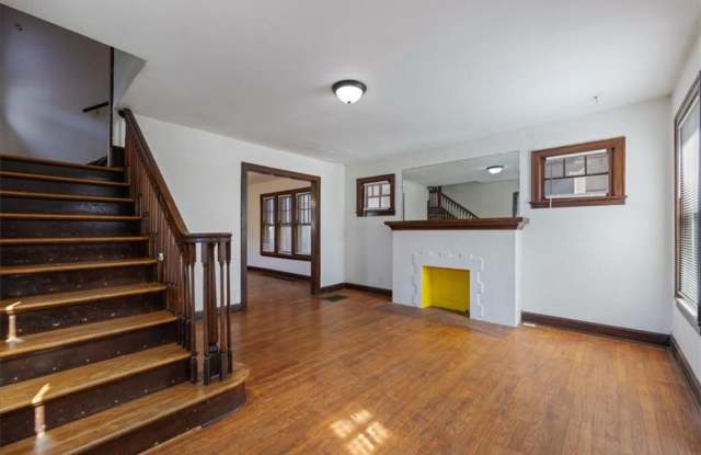 3 bed 1.5 bath home Gallery 4